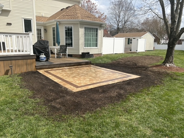 Geometric patio installation